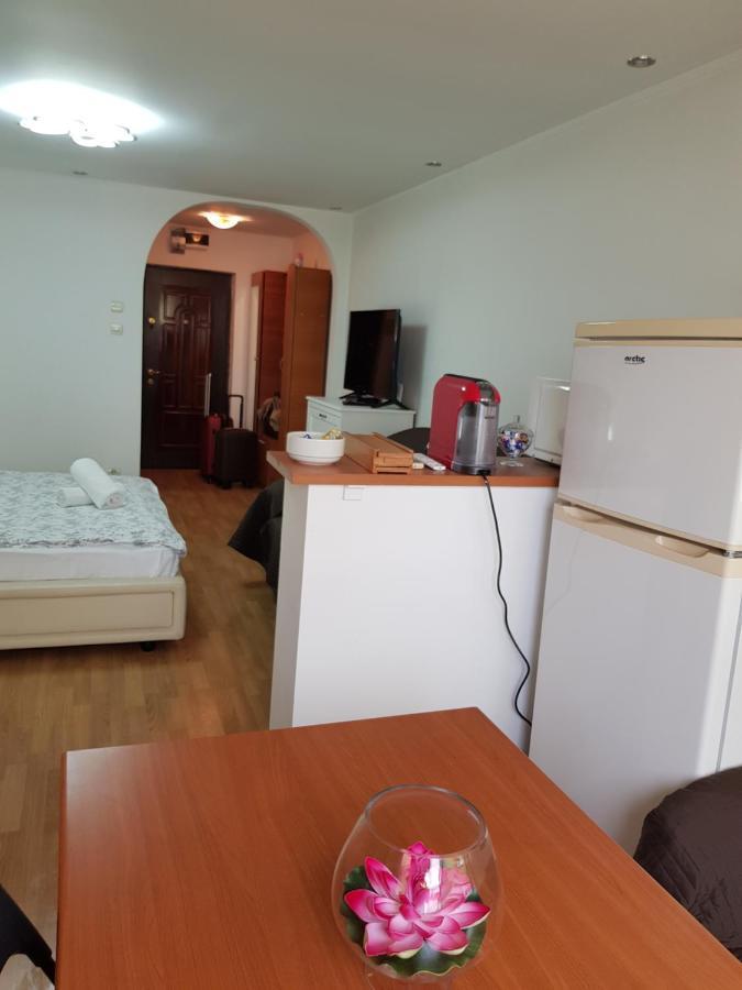 Avrig-Ferdinand Studio Bukarest Exteriör bild