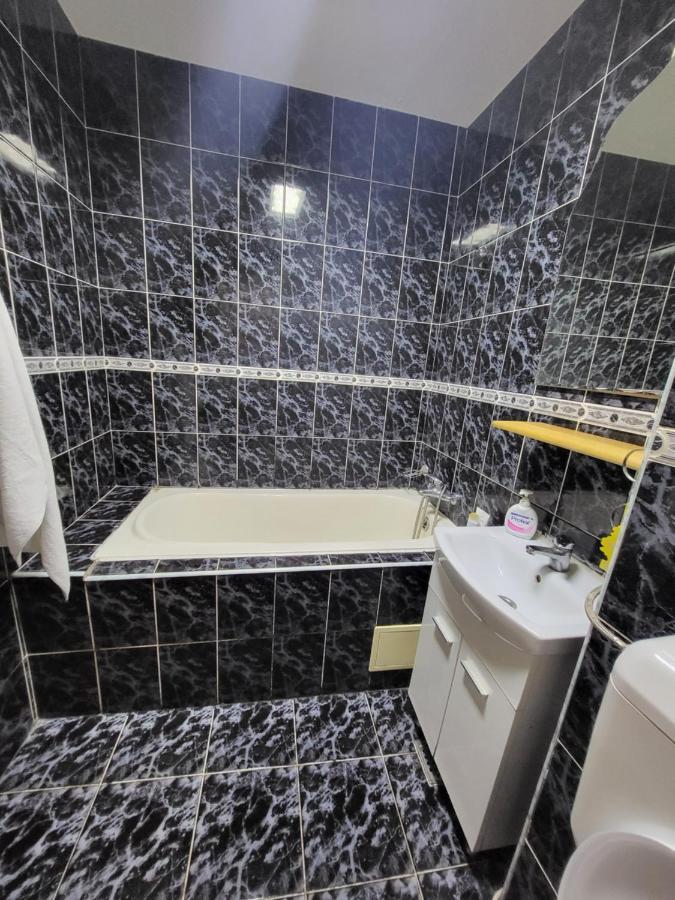 Avrig-Ferdinand Studio Bukarest Exteriör bild